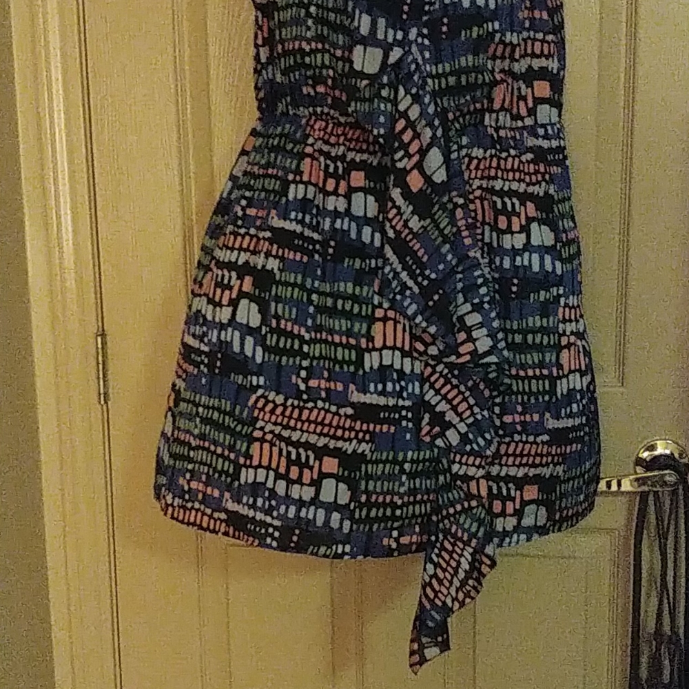 Fun dress - Picture 4 of 5